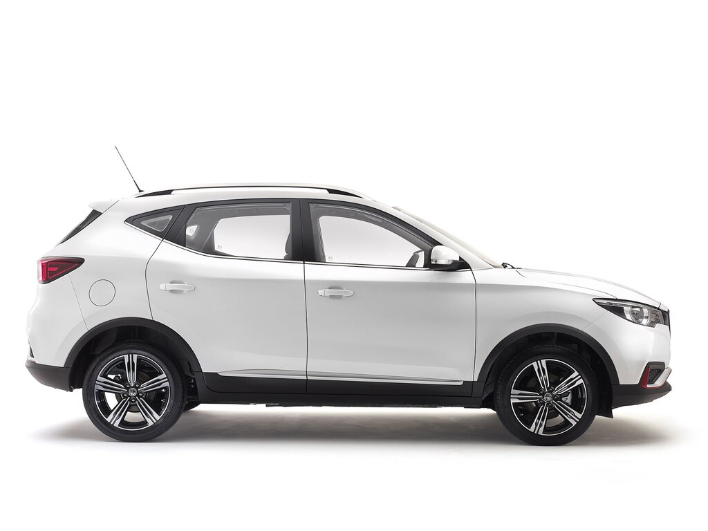 MG Crossover 2024 available for rent in Sri Lanka